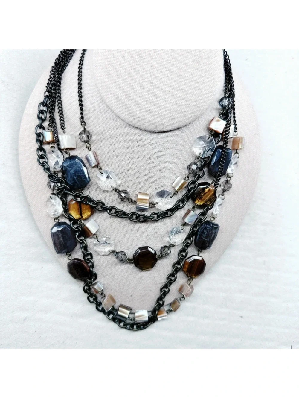 5343mc. Cookie Lee Bronze Necklace Plastic Multistrand